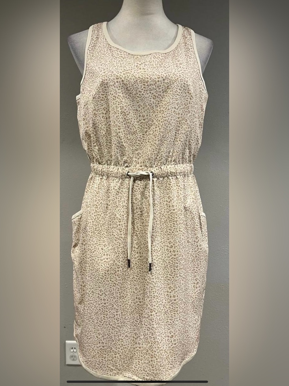 tek gear Leopard print Sleeveless Drawstring Midi Dress